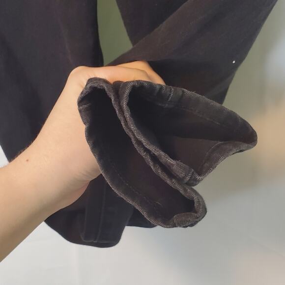 Levi's Flattering Soft Black Crop 711 Skinny Jeans ~Streetwear Flattering Casual - Picture 8 of 12